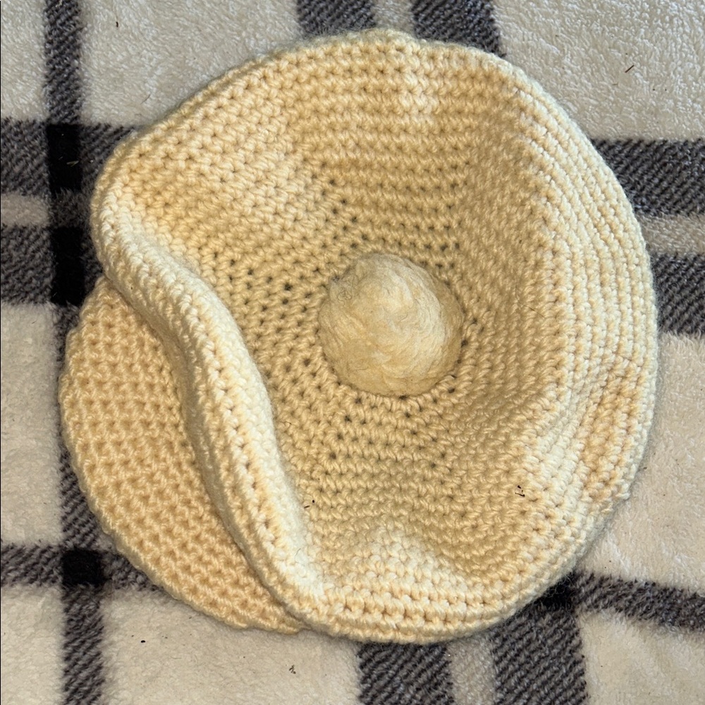Cream Knit Beret
